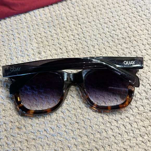 QUAY After Hours Sunglasses Black Tortoise Combo Frame Grey Gradient Fade Lenses - Picture 6 of 13